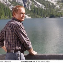 Terence Hill protagonista della serie Un passo dal cielo