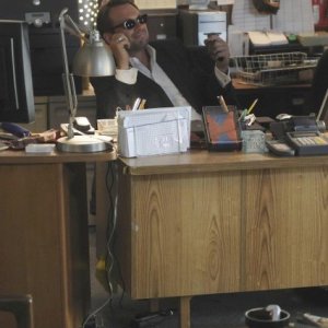 Christian Slater nella serie Breaking In