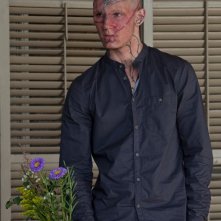 Una immagine di Alex Pettyfer trasformato in 'Bestia' nel film Beastly