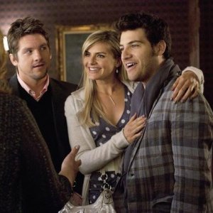 Zachary Knighton, Eliza Coupe ed Adam Pally nell'episodio Mein Coming Out di Happy Endings