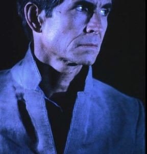 Anthony Perkins è l'anziano Norman Bates in Psycho III