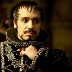 Primo piano di Alexandre Astier dal film Les aventures de Philibert, capitaine puceau