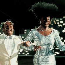 Una sequenza musicale del film Bellifreschi, con Lino Banfi e Christian De Sica