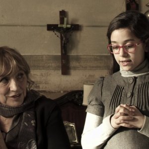 Piera Degli Esposti e Giulia Bellu ne I bambini della sua vita