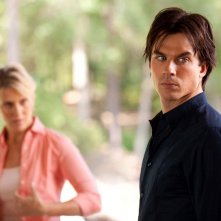 Damon Ian Somerhalder Con Alle Spalle Liz Marguerite Macintyre Nell Episodio Kill Or Be Killed Di Th 199362