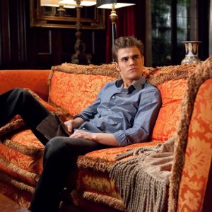 Stefan (Paul Wesley) nell'episodio The House Guest di Vampire Diaries