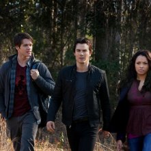 Steven R. McQueen, Ian Somerhalder e Katerina Graham nell'episodio Know Thy Enemy di Vampire Diaries