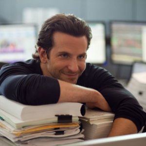 Bradley Cooper in una scena del thriller Limitless (2011)