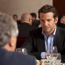 Bradley Cooper nei panni dello scrittore Eddie Morra in Limitless (2011)