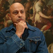 Hassani Shapi nel film Senza arte né parte