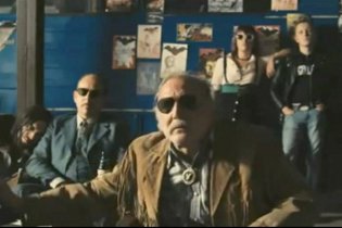 Robert Mitchum est mort - Trailer