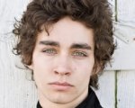 Misfits: Robert Sheehan lascia lo show!