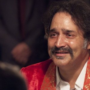 Totò Onnis è Gianni Ciola nel film Se sei così, ti dico di sì