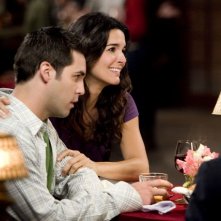 Angie Harmon e Jordan Bridges in una scena dell'episodio I'm Your Boogie Man di Rizzoli & Isles