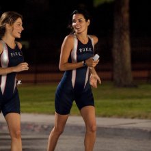 Angie Harmon e Sasha Alexander nell'episodio Born to Run di Rizzoli & Isles