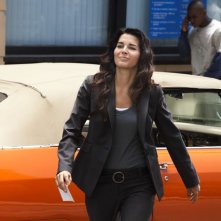 Angie Harmon nell'episodio She Works Hard for the Money di Rizzoli & Isles
