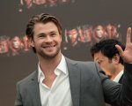 Chris Hemsworth: 'Volevo recitare in un film di Kevin Costner, ma lui ha ingaggiato... se stesso'