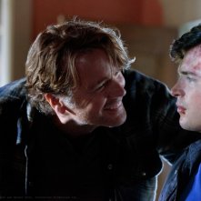 L'Alt-Jonathan (John Schneider) faccia a faccia con Clark (Tom Welling) nell'episodio Kent di Smallville