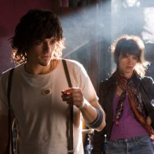 Orlando Bloom e Juliette Lewis in una scena di Sympathy for Delicious