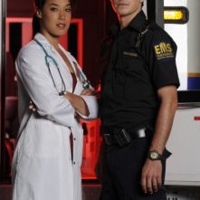 Craig Olejnik e Mylene Robic in una foto promozionale della serie The Listener