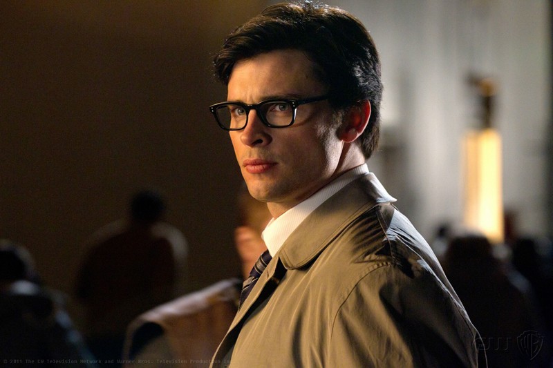 Il Classico Clark Kent Tom Welling Con Gli Occhiali Nell Episodio Booster Di Smallville 200122