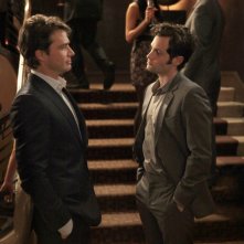Rufus (Matthew Settle) parla col figlio (Penn Badgley) dell'episodio Empire Of The Son di Gossip Girl