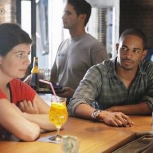 Damon Wayans Jr. e Casey Wilson nell'episodio Of Mice & Jazz-Kwon-Do di Happy Endings