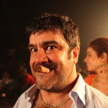 Francesco Pannofino in una scena di Faccio un salto all'Avana