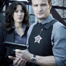 Jason Clarke e Jennifer Beals in una immagine promozionale di The Chicago Code