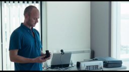 L'altra verità - Clip 'Da quanto tempo stai qui'