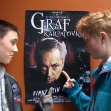 Moritz Glaser, Lukas Mrowietz e (nel poster) Udo Kier nel film Der Himmel hat vier Ecken