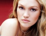Julia Stiles e Taye Diggs in Between Us