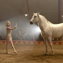 Reese Witherspoon è la performer Marlena nel film Come l'acqua per gli elefanti