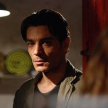 Una scena de Il sesso aggiunto con Giuseppe Zeno