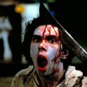 Una scena splatter di Zombi