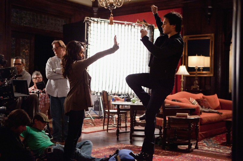 Katerina Graham E Ian Somerhalder Provano Una Scena Sul Set Dell Episodio The Last Dance Di Vampire  200924