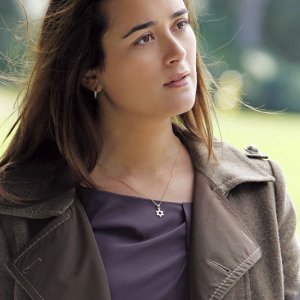 La bella Ziva (Cote de Pablo) in una scena dell'episodio Two Faced di NCIS