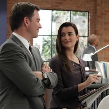 Michael Weatherly e Cote de Pablo in un momento dell'episodio Two Faced di NCIS