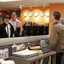 Michael Weatherly, Matthew Willig, Sarah Jane Morris e Sean Murray nell'episodio Dead Reflection di NCIS
