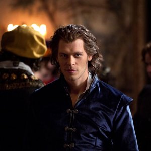 Joseph Morgan interpreta Klaus nell'omonimo episodio di Vampire Diaries