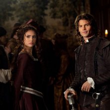 Katherine (Nina Dobrev) ed Elijah (Daniel Gillies) nell'episodio Klaus di Vampire Diaries