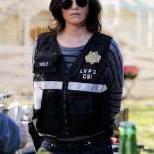 Sara Sidle (Jorja Fox) in una scena dell'episodio Turn On, Tune In, Drop Dead di CSI: Scena del crimine