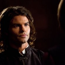 Un primo piano del giovane Elijah (Daniel Gillies) nell'episodio Klaus di Vampire Diaries