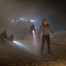 Chris Hemsworth in una suggestiva sequenza del film Thor di K. Branagh