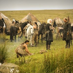 Una scena dell'episodio The Kingsroad di Game of Thrones