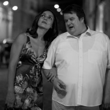 Ambra Angiolini e Giuseppe Battiston nel film Notizie degli scavi