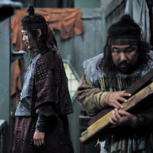 Una scena del film The Showdown