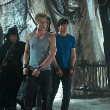 I sorpresi Oliver (Justin Hartley) e Clark (Tom Welling) nell'episodio Dominion di Smallville