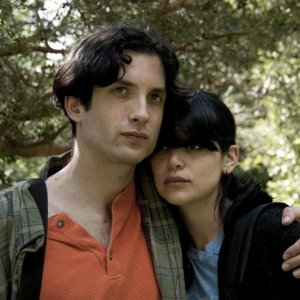 Diego Noguera con Nathalia Galgani in una scena del film Bonsái di C. Jiménez (2011)