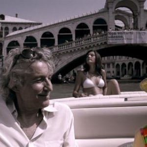 Maria de Medeiros in una scena del film HH, Hitler à Hollywood